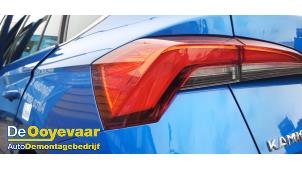 Gebruikte Achterlicht links Skoda Kamiq 1.0 TSI 12V Prijs € 239,99 Margeregeling aangeboden door Autodemontagebedrijf De Ooyevaar