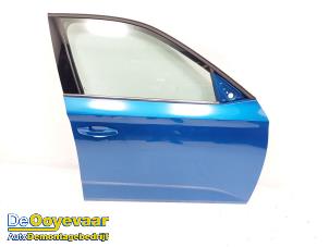 Gebruikte Portier 4Deurs rechts-voor Skoda Kamiq 1.0 TSI 12V Prijs € 699,99 Margeregeling aangeboden door Autodemontagebedrijf De Ooyevaar