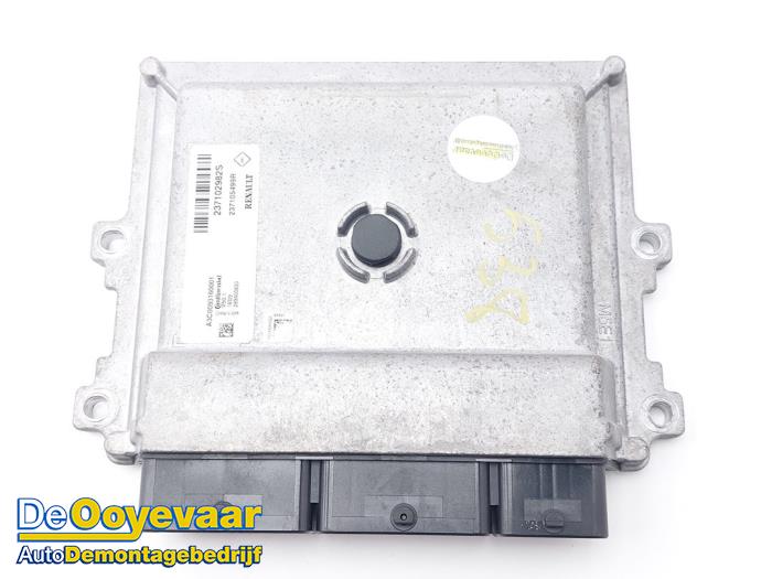 Gebruikte Computer Motormanagement Dacia Sandero II 0.9 TCE 90 12V Prijs € 35,00 Margeregeling aangeboden door Autodemontagebedrijf De Ooyevaar