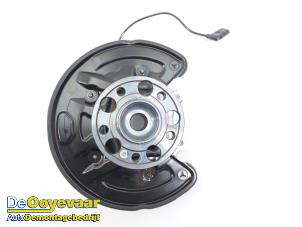 Gebruikte Fusee rechts-achter Mercedes GLC (X253) 2.0 260 16V 4-Matic Prijs € 29,99 Margeregeling aangeboden door Autodemontagebedrijf De Ooyevaar