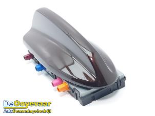 Gebruikte Antenne Volvo XC60 II (UZ) 2.0 T8 16V Recharge, Twin Engine AWD Prijs € 59,99 Margeregeling aangeboden door Autodemontagebedrijf De Ooyevaar