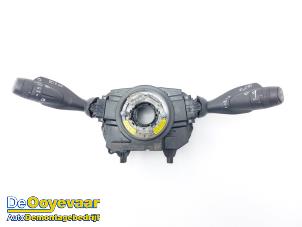 Gebruikte Licht + Raw Schakelaar Volvo XC60 II (UZ) 2.0 T8 16V Recharge, Twin Engine AWD Prijs € 69,99 Margeregeling aangeboden door Autodemontagebedrijf De Ooyevaar