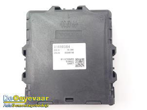 Gebruikte Computer Automatische Bak Volvo XC60 II (UZ) 2.0 T8 16V Recharge, Twin Engine AWD Prijs € 99,99 Margeregeling aangeboden door Autodemontagebedrijf De Ooyevaar