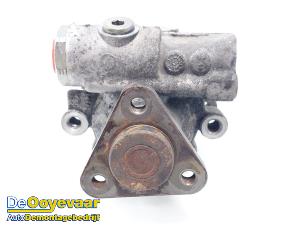 Gebruikte Servopomp Porsche Cayenne (9PA) Prijs € 69,99 Margeregeling aangeboden door Autodemontagebedrijf De Ooyevaar