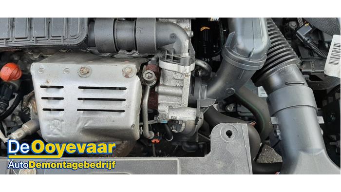 Motor van een Opel Grandland (X) 1.2 Turbo 12V 2018