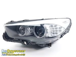 Gebruikte Koplamp links BMW 5 serie Gran Turismo (F07) 535i 24V TwinPower Turbo Prijs € 699,99 Margeregeling aangeboden door Autodemontagebedrijf De Ooyevaar