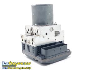 Gebruikte ABS Pomp BMW 5 serie Gran Turismo (F07) 535i 24V TwinPower Turbo Prijs € 399,99 Margeregeling aangeboden door Autodemontagebedrijf De Ooyevaar