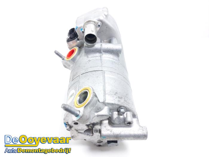 Gebruikte Pomp Airco Lynk &amp; Co 01 1.5 PHEV Prijs € 475,00 Margeregeling aangeboden door Autodemontagebedrijf De Ooyevaar