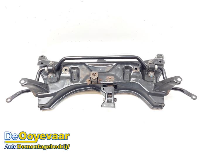 Subframe van een Peugeot 108 1.0 12V 2019