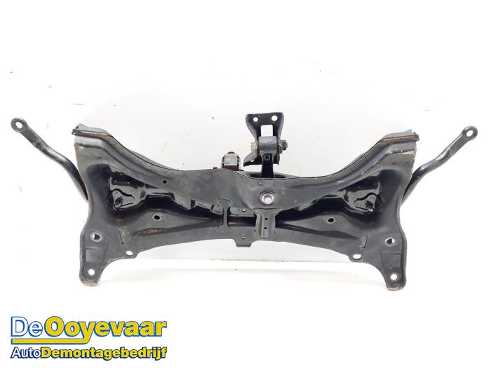 Subframe van een Peugeot 108 1.0 12V 2019