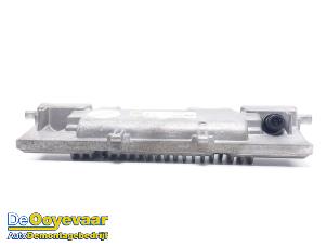 Gebruikte Camera voorzijde Jaguar F-Pace 2.0 P400e 16V AWD Prijs € 269,99 Margeregeling aangeboden door Autodemontagebedrijf De Ooyevaar