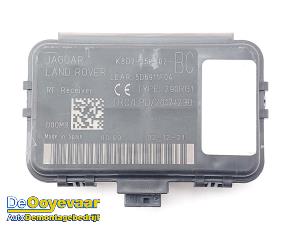 Gebruikte Antenne (diversen) Jaguar F-Pace 2.0 P400e 16V AWD Prijs € 29,99 Margeregeling aangeboden door Autodemontagebedrijf De Ooyevaar