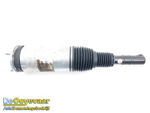 Gebruikte Voorpoot rechts Landrover Range Rover Sport (LW) 3.0 SDV6 Prijs € 399,99 Margeregeling aangeboden door Autodemontagebedrijf De Ooyevaar