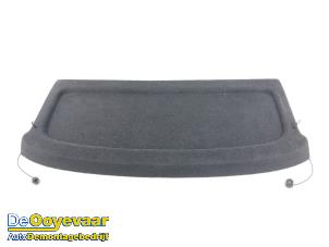 Gebruikte Hoedenplank Volkswagen Golf VII (AUA) 1.0 TSI 12V BlueMotion Prijs € 99,99 Margeregeling aangeboden door Autodemontagebedrijf De Ooyevaar