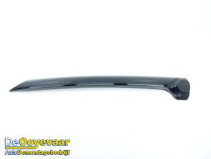 Gebruikte Sierstrip Landrover Range Rover Sport (L1) 3.0 V6 P460e Prijs € 49,99 Margeregeling aangeboden door Autodemontagebedrijf De Ooyevaar