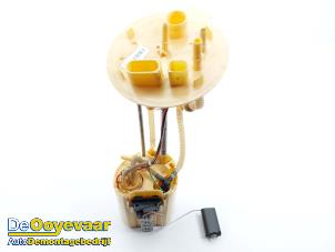 Gebruikte Tank element Pomp Landrover Range Rover Sport (LW) 3.0 SDV6 Prijs € 169,99 Margeregeling aangeboden door Autodemontagebedrijf De Ooyevaar