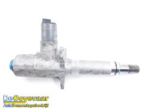 Gebruikte Tussenas voor 4x4 Landrover Range Rover Sport (L1) 3.0 V6 P460e Prijs € 299,99 Margeregeling aangeboden door Autodemontagebedrijf De Ooyevaar