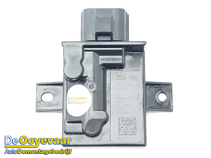 Gebruikte Brandstofpomp module Landrover Range Rover Sport (L1) 3.0 V6 P460e Prijs € 99,99 Margeregeling aangeboden door Autodemontagebedrijf De Ooyevaar