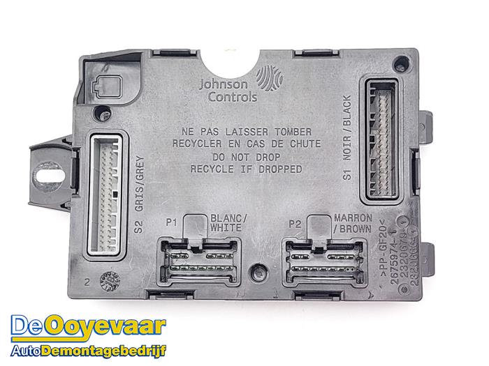 Gebruikte Bodycontrol Module Renault Twingo III (AH) 1.0 SCe 70 12V Prijs € 69,99 Margeregeling aangeboden door Autodemontagebedrijf De Ooyevaar