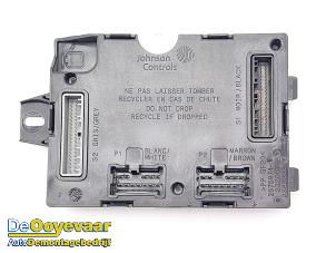 Gebruikte Computer Body Control Renault Twingo III (AH) 1.0 SCe 70 12V Prijs € 69,99 Margeregeling aangeboden door Autodemontagebedrijf De Ooyevaar