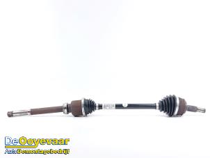 Gebruikte Homokineetas rechts-voor Peugeot Partner (EA//EF/EN/EU) 1.6 BlueHDI 75 Prijs € 59,99 Margeregeling aangeboden door Autodemontagebedrijf De Ooyevaar