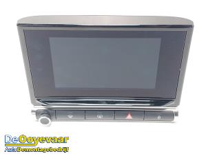 Gebruikte Display Multi Media regelunit Citroen C3 (SX/SW) 1.2 Vti 12V PureTech Prijs € 239,99 Margeregeling aangeboden door Autodemontagebedrijf De Ooyevaar