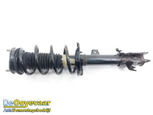 Gebruikte Mac Phersonpoot links-voor Ford EcoSport (JK8) 1.0 EcoBoost 12V 125 Prijs € 29,99 Margeregeling aangeboden door Autodemontagebedrijf De Ooyevaar