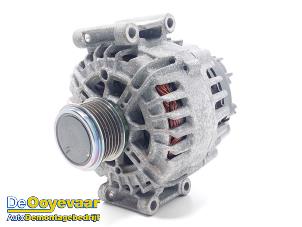 Gebruikte Dynamo Volkswagen T-Roc I 2.0 TSI 16V 4Motion Prijs € 59,99 Margeregeling aangeboden door Autodemontagebedrijf De Ooyevaar