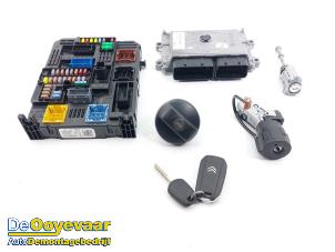 Gebruikte Kontaktslot + computer Citroen C3 (SX/SW) 1.2 Vti 12V PureTech Prijs € 225,00 Margeregeling aangeboden door Autodemontagebedrijf De Ooyevaar