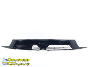Gebruikte Grille Opel Corsa F (UB/UH/UP) Electric Long Range 51kWh Prijs € 119,99 Margeregeling aangeboden door Autodemontagebedrijf De Ooyevaar
