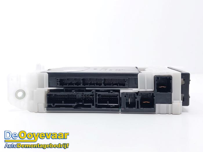 Computer Body Control van een Toyota Yaris Cross (PB1/PJ1) 1.5 12V Hybrid 130 2024