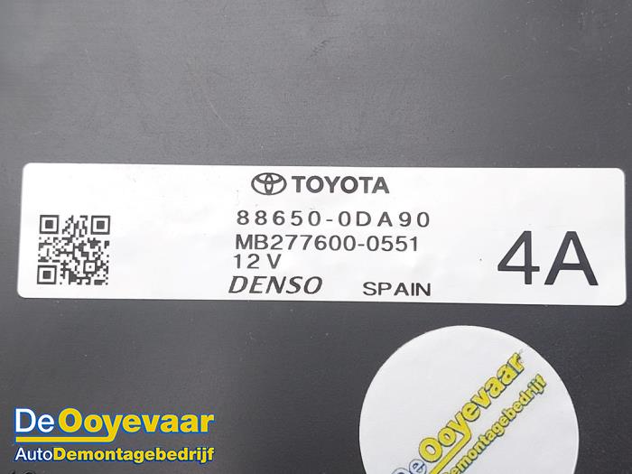 Computer Kachel van een Toyota Yaris Cross (PB1/PJ1) 1.5 12V Hybrid 130 2024