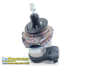 Gebruikte Rembekrachtiger Toyota Yaris Cross (PB1/PJ1) 1.5 12V Hybrid 130 Prijs € 449,99 Margeregeling aangeboden door Autodemontagebedrijf De Ooyevaar