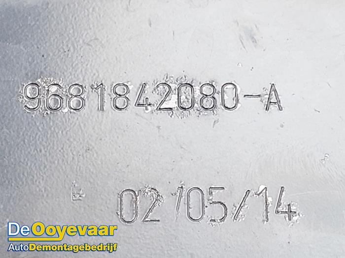 Carterpan van een Ford Kuga II (DM2) 2.0 TDCi 16V 163 4x4 2013