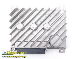 Gebruikte Radio versterker Seat Arona (KJX) 1.0 TSI 12V Prijs € 399,99 Margeregeling aangeboden door Autodemontagebedrijf De Ooyevaar