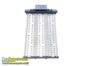 Gebruikte Kachel Verwarmingselement Kia Niro II (SG2) 1.6 GDI Hybrid Prijs € 39,99 Margeregeling aangeboden door Autodemontagebedrijf De Ooyevaar