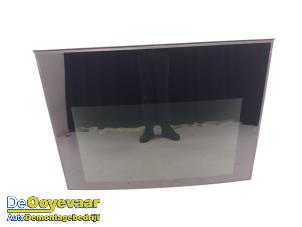 Gebruikte Schuifdak Glas Landrover Range Rover Sport (LW) 3.0 SDV6 Prijs € 699,99 Margeregeling aangeboden door Autodemontagebedrijf De Ooyevaar