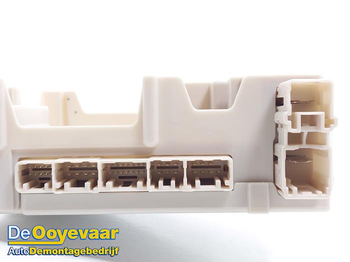 Computer Body Control van een Citroën C1 1.0 12V VVT-i 2020