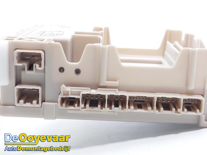 Computer Body Control van een Citroën C1 1.0 12V VVT-i 2020