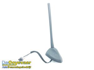 Gebruikte Antenne Ford Fiesta 7 1.0 EcoBoost 12V 100 Prijs € 25,00 Margeregeling aangeboden door Autodemontagebedrijf De Ooyevaar