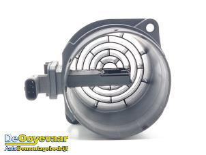 Gebruikte Luchtmassameter Audi A6 Avant (C8) 2.0 40 TDI Mild Hybrid Prijs € 39,99 Margeregeling aangeboden door Autodemontagebedrijf De Ooyevaar