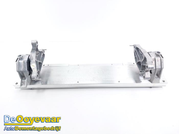 Gebruikte Subframe Opel Corsa F (UB/UH/UP) Electric Long Range 51kWh Prijs € 125,00 Margeregeling aangeboden door Autodemontagebedrijf De Ooyevaar