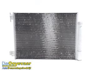 Gebruikte Airco Condensor Renault Twingo III (AH) 1.0 SCe 70 12V Prijs € 39,99 Margeregeling aangeboden door Autodemontagebedrijf De Ooyevaar