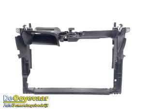 Gebruikte Voorfront Skoda Kamiq 1.0 TSI 12V Prijs € 219,99 Margeregeling aangeboden door Autodemontagebedrijf De Ooyevaar