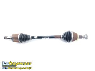 Gebruikte Steekas links-voor Volkswagen Polo VI (AW1) 1.0 MPI 12V Prijs € 125,00 Margeregeling aangeboden door Autodemontagebedrijf De Ooyevaar