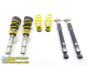 Gebruikte Set Verlaagde Veren Volkswagen Polo VI (AW1) 1.0 MPI 12V Prijs € 349,99 Margeregeling aangeboden door Autodemontagebedrijf De Ooyevaar