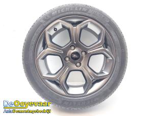 Gebruikte Velg + Band Ford EcoSport (JK8) 1.0 EcoBoost 12V 125 Prijs € 149,99 Margeregeling aangeboden door Autodemontagebedrijf De Ooyevaar