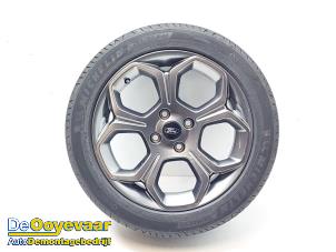 Gebruikte Velg + Band Ford EcoSport (JK8) 1.0 EcoBoost 12V 125 Prijs € 149,99 Margeregeling aangeboden door Autodemontagebedrijf De Ooyevaar