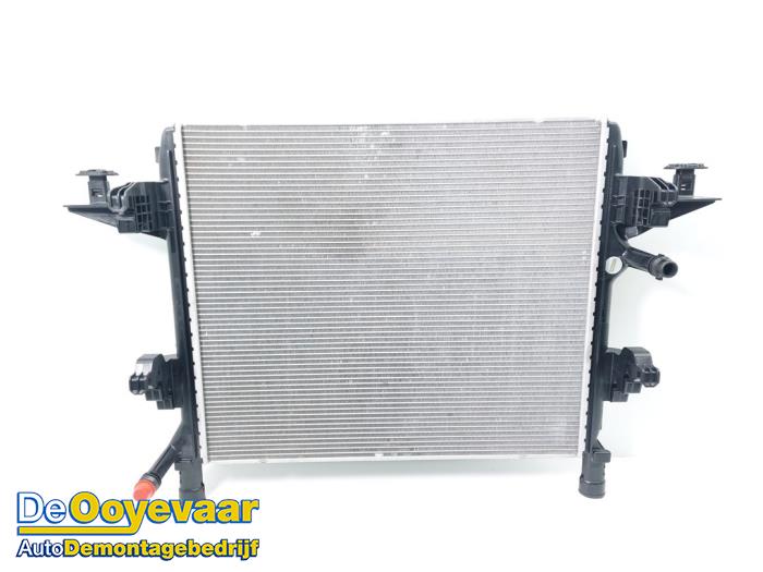 Gebruikte Radiateur Volkswagen ID.4 (E21) Pro Prijs € 139,99 Margeregeling aangeboden door Autodemontagebedrijf De Ooyevaar