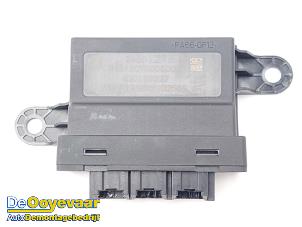 Gebruikte Module PDC Opel Astra K Sports Tourer 1.0 Turbo 12V Prijs € 19,99 Margeregeling aangeboden door Autodemontagebedrijf De Ooyevaar